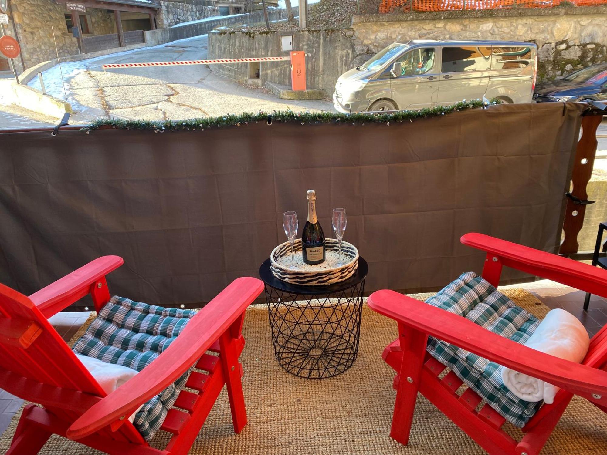 Little Canadian Lodge, Limone 리모네피에몬테 외부 사진